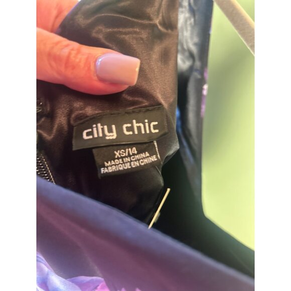 City Chic Sz 14 Women’s Black Hydrangea Print Fit & Flare Dress NWT Fairy - Picture 4 of 14